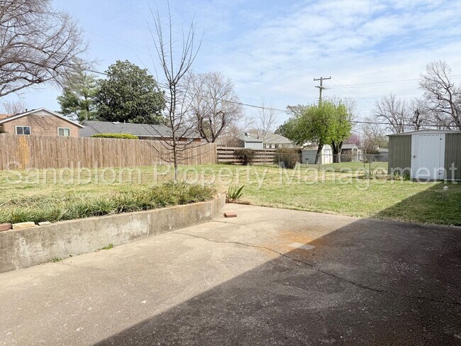 Building Photo - For Lease | Midtown Tulsa | Available Now!