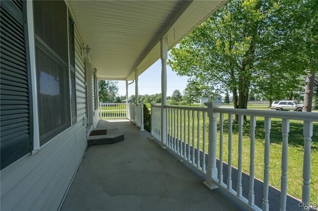 Building Photo - 26558 Andrew Dr