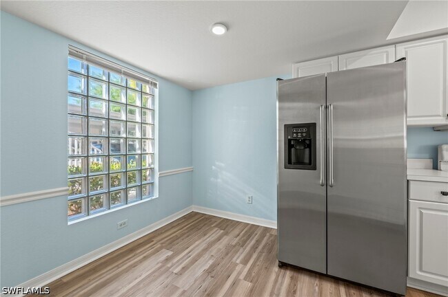 Building Photo - 26658 Little John Ct
