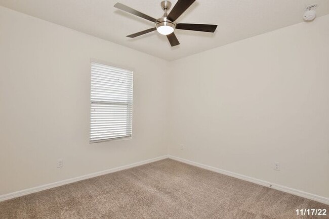 Building Photo - Spacious 3/2.5 Townhome with a 2 Car Garage and a Beautiful Pond View in Westwood Condos - Orlando!