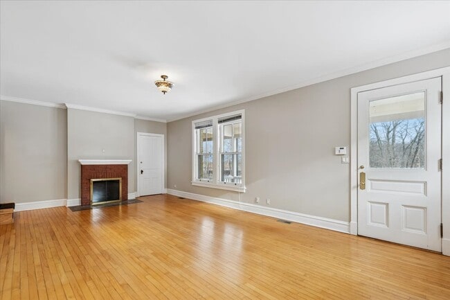 Building Photo - 3760 Gilgare Ln