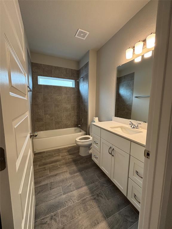 Building Photo - 11616 Comano Dr