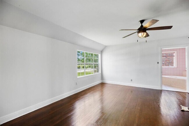 Building Photo - 3424 S MacGregor Way