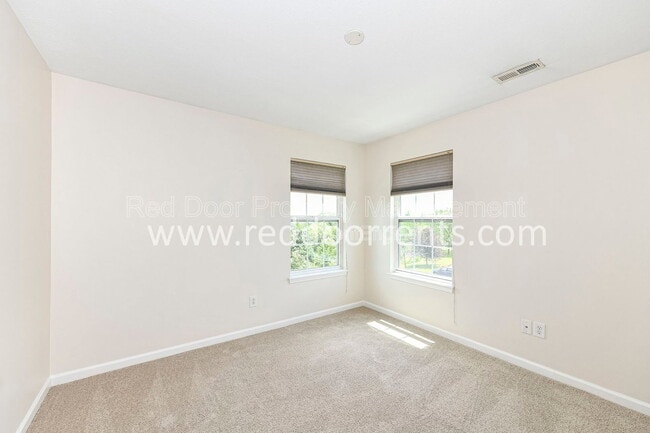 Building Photo - 13340 W Golden Gate Dr