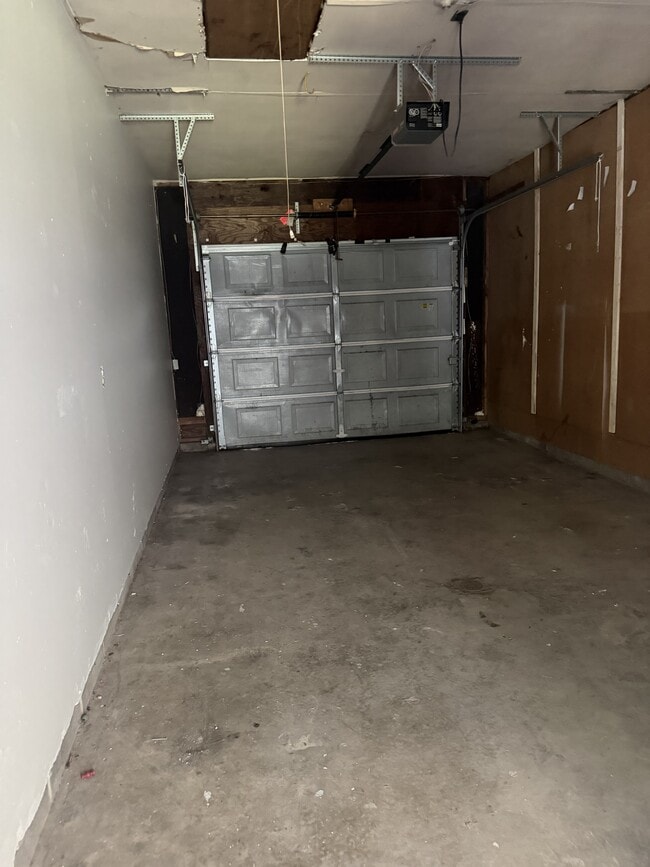 Building Photo - 62183 Forestview Dr