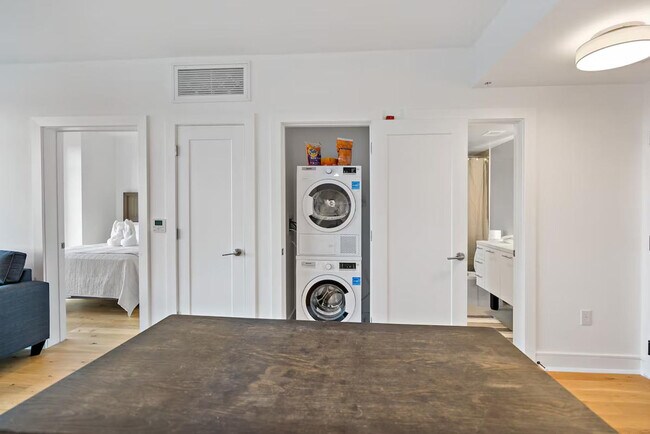 Building Photo - 635 S St NW