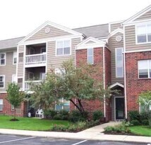 Building Photo - 125 Glengarry Dr