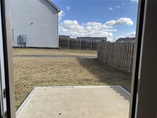 Building Photo - 3619 Cyn Spgs Dr