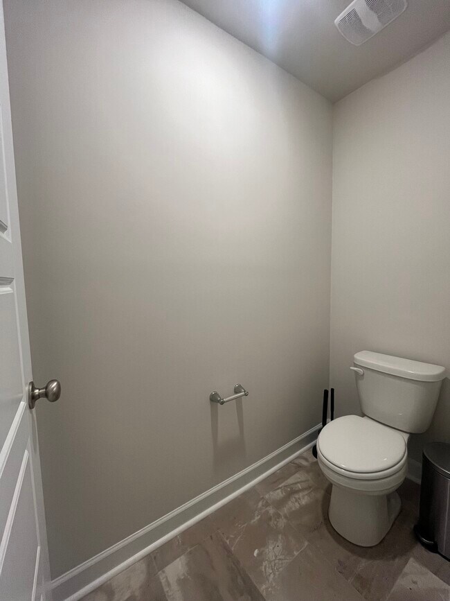 Building Photo - 1508 Yellowwood Ct