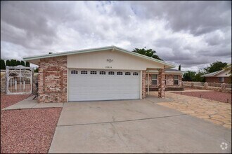 Building Photo - 3 bedroom in El Paso TX 79935