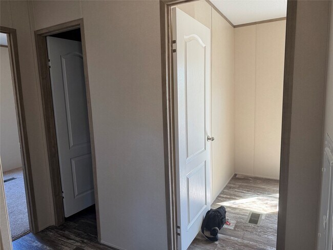 Building Photo - 37019 Gossamer Ln