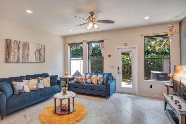 Building Photo - 2374 Post St