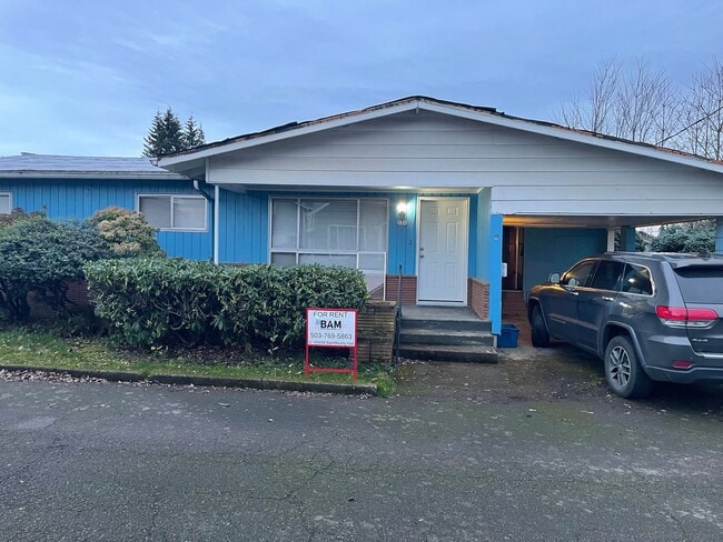 Building Photo - 3 Bedroom 1.5 Bathroom Home in Sublimity!