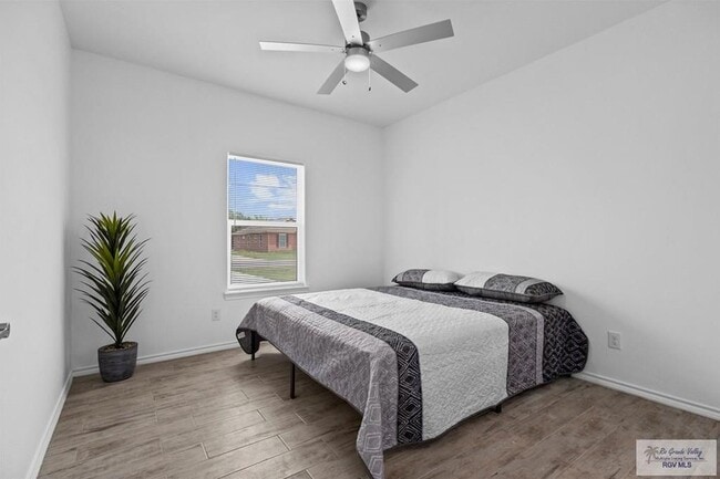 Building Photo - 422 Arroyo Ln