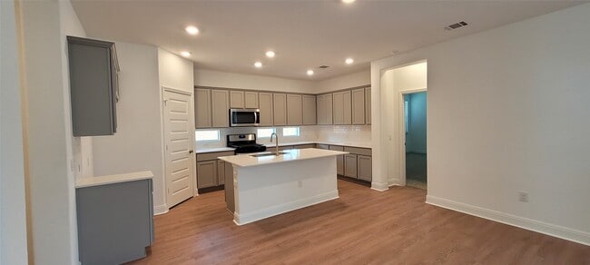 Building Photo - 18001 Santa Croce Dr