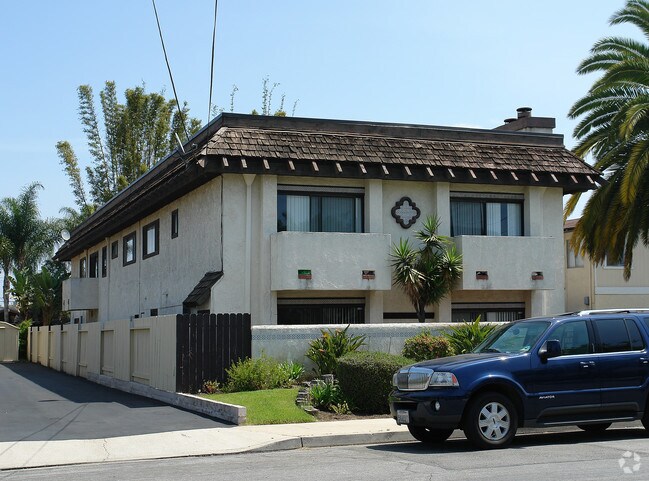 Building Photo - 178 Cecil Pl
