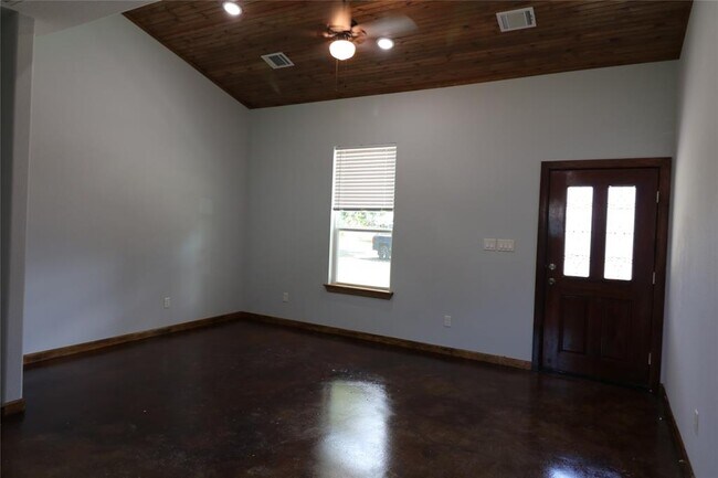 Building Photo - 8302 Park St