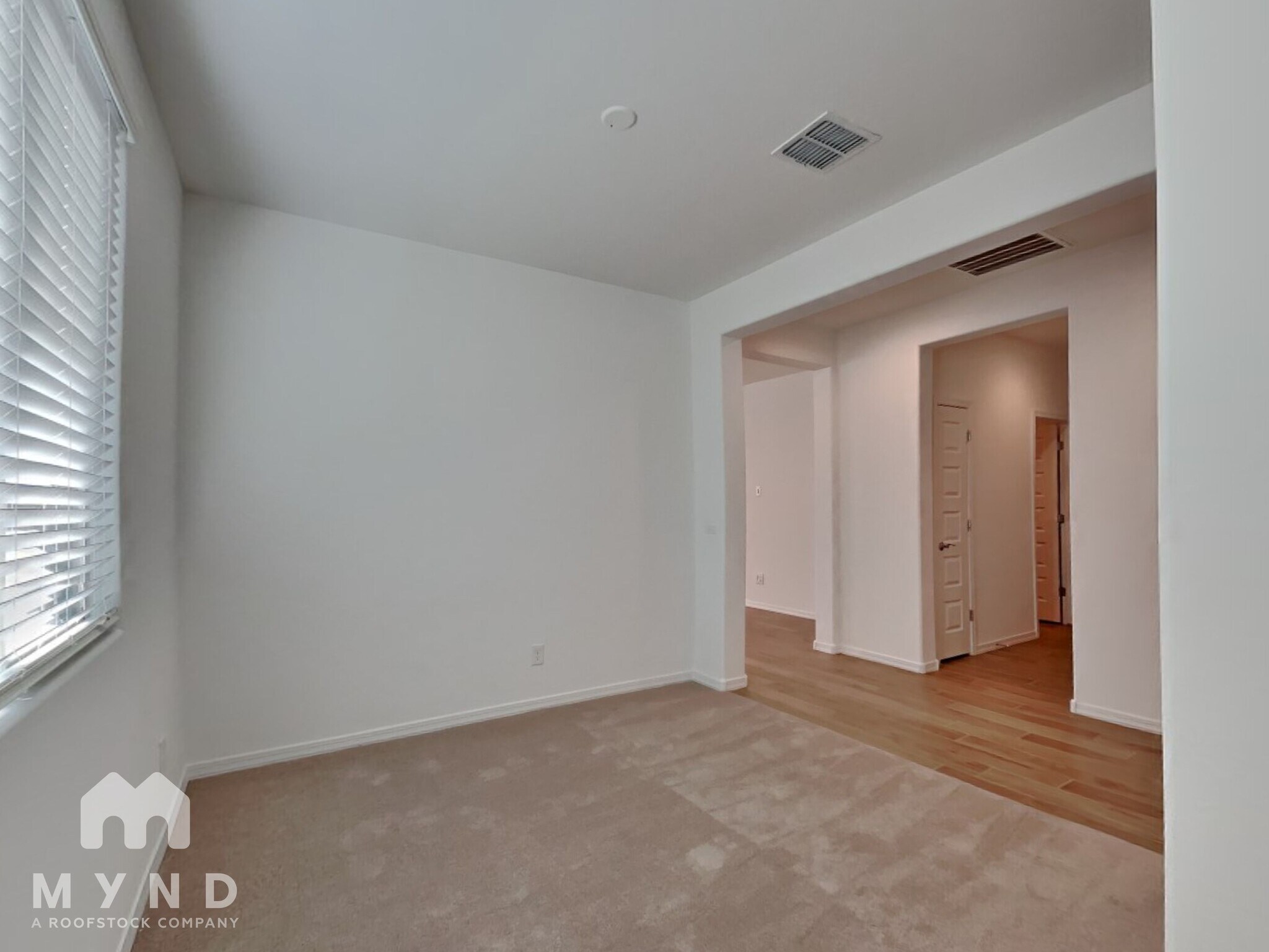 Building Photo - 9967 W Whitton Ave