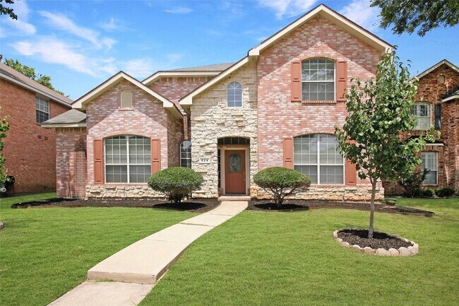 Building Photo - 624 Forest Hill Dr