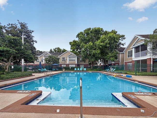 Building Photo - 13003 Plantation Park Cir