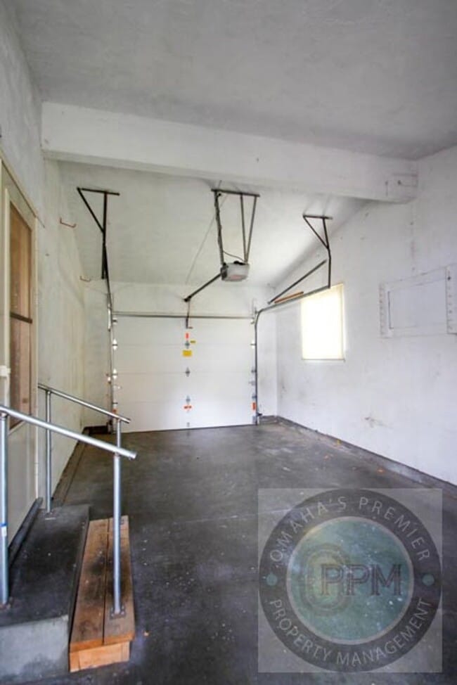 Building Photo - Comfortable 3 Bd /1.5 Ba Home  $500.00 off Deposit!!!