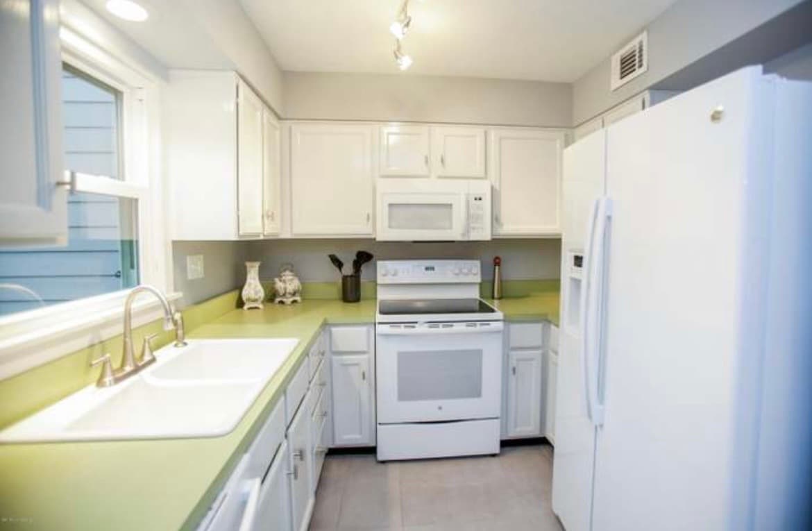 Building Photo - 10443 Ghentwood Row