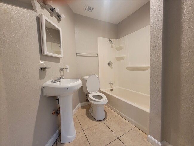 Building Photo - 10352 Cymbal Dr