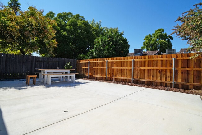 Building Photo - Beautiful home in Rancho Cordova!
