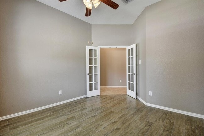 Building Photo - 332 Oyster Creek