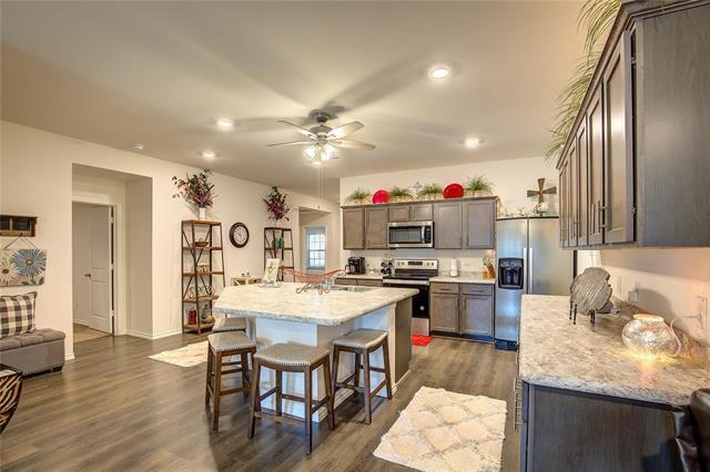 Building Photo - 1004 Basswood Ln