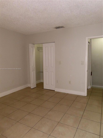 Building Photo - 13894 SW 65th Terrace