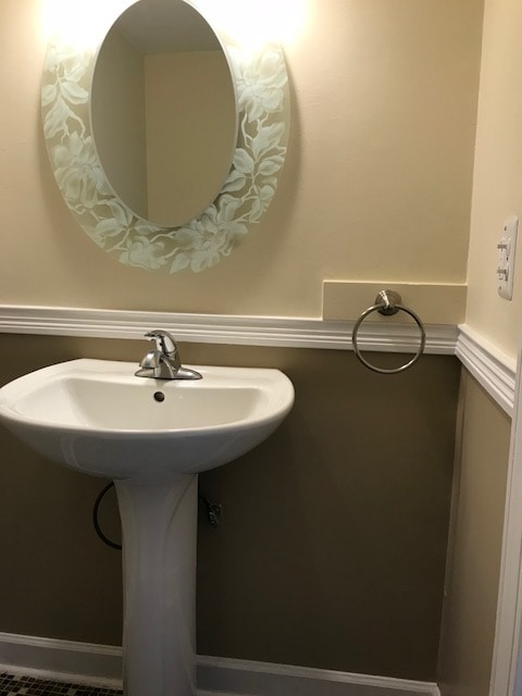 Building Photo - 37469 Charter Oaks Blvd