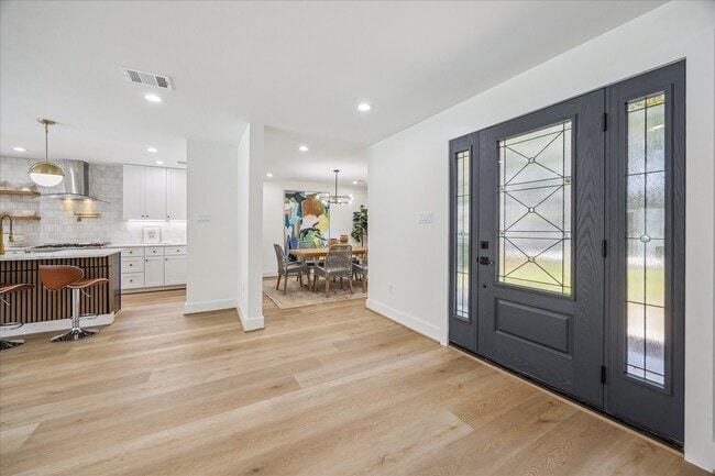 Building Photo - 20223 Laurel Lock Dr