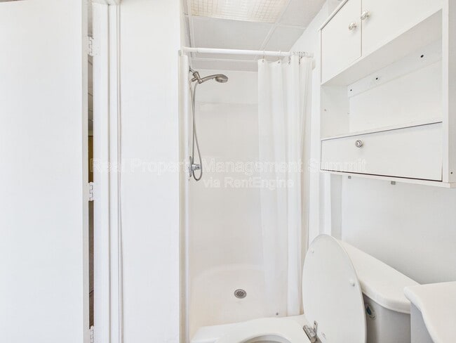 Building Photo - 2501 N Augusta St