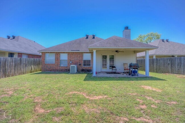 Building Photo - 326 Gaston Ln