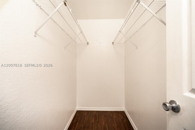 Building Photo - 6051 SW 19th St