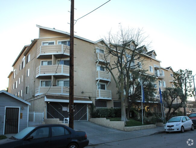 Primary Photo - 5050 Klump Ave