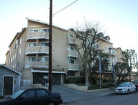 Building Photo - 5050 Klump Ave