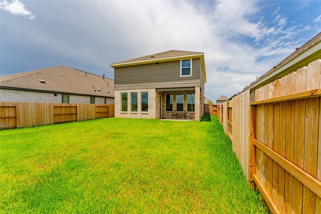 Building Photo - 6371 Iron Clover Dr