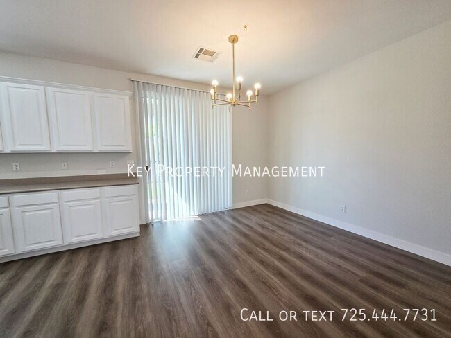 Building Photo - 8789 Ashley Park Ave