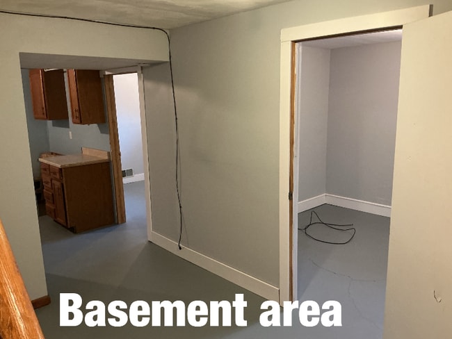 Building Photo - 901 White Birch Ln