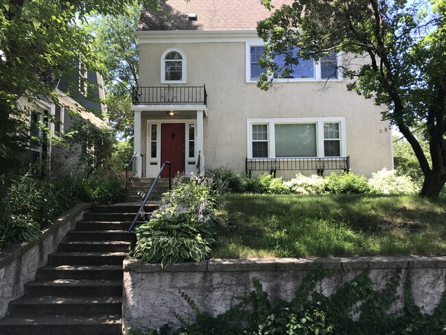 Primary Photo - 5002 Russell Ave S