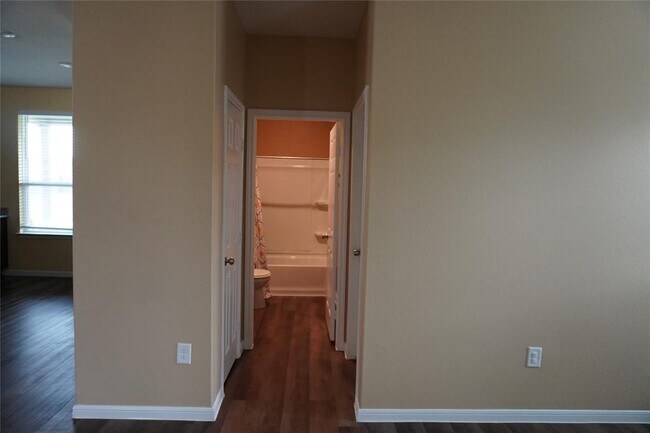 Building Photo - 14503 Overland Pass