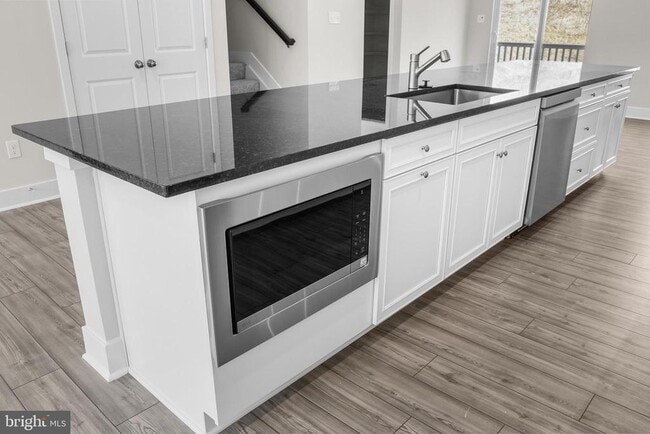 Building Photo - 1705 Water Xing Rd