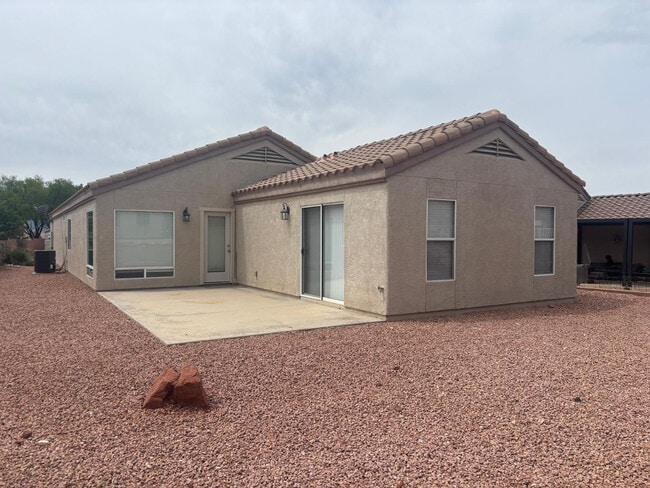 Building Photo - 5036 E Catalina Ct