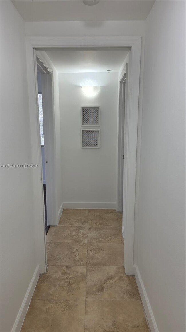 Building Photo - 2090 W Preserve Way