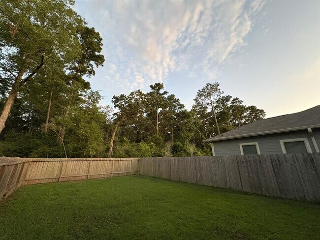 Building Photo - 125 Camelot Pl Ct