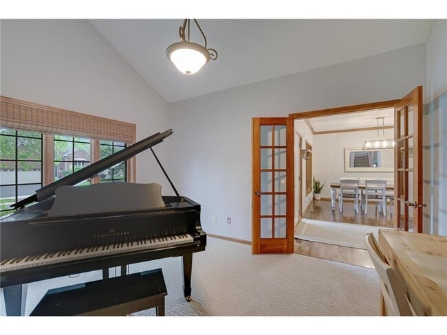 Building Photo - 645 Ramsey Cir