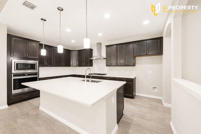 Building Photo - 4509 Expedition Dr