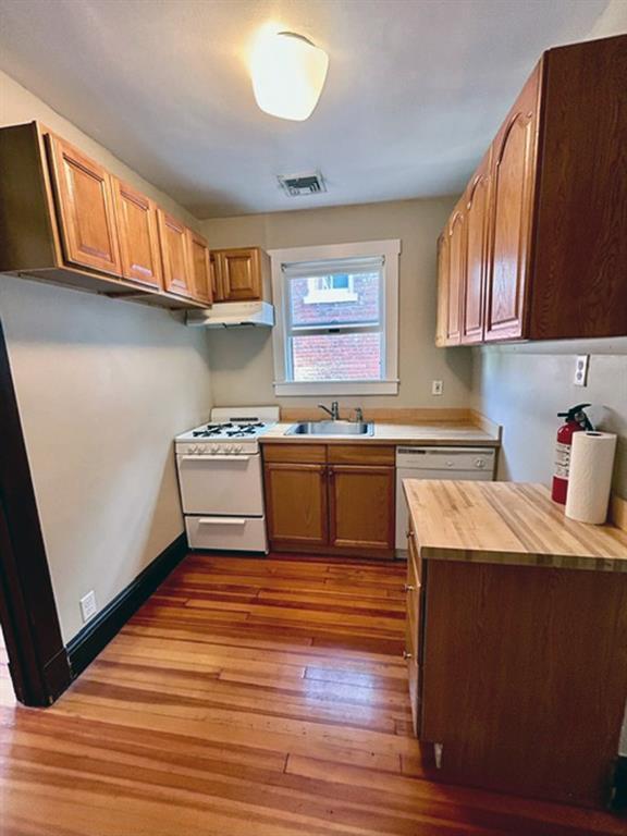 Building Photo - 26 N Eckar St